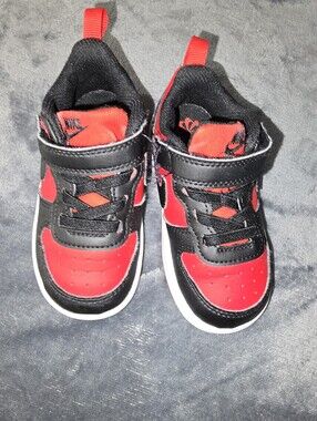 Nike Kids Red and Black Sneakers